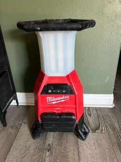 Milwaukee light