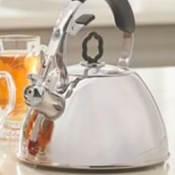 Princess House Heritage Stainless Steel Whisting Kettle  1.5 Qt 