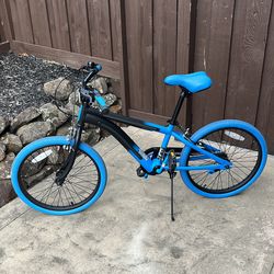 Boys 20’’ blue Jeston Lightridee bike
