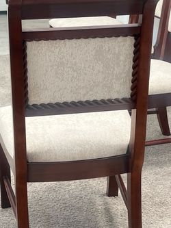 Dinning table set / 8 chairs