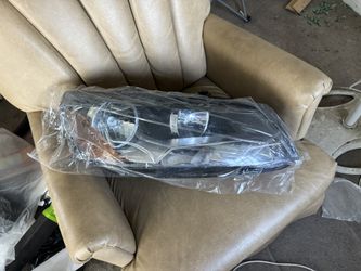 Volkswagen Passat Headlight