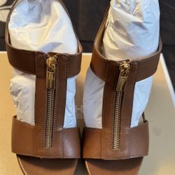 BRAND NEW Michael Kors Leather Sandals