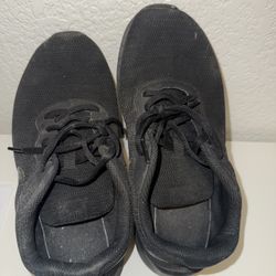 Nike Size 6 1/2 Women  