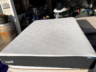 Lucid Queen Matress