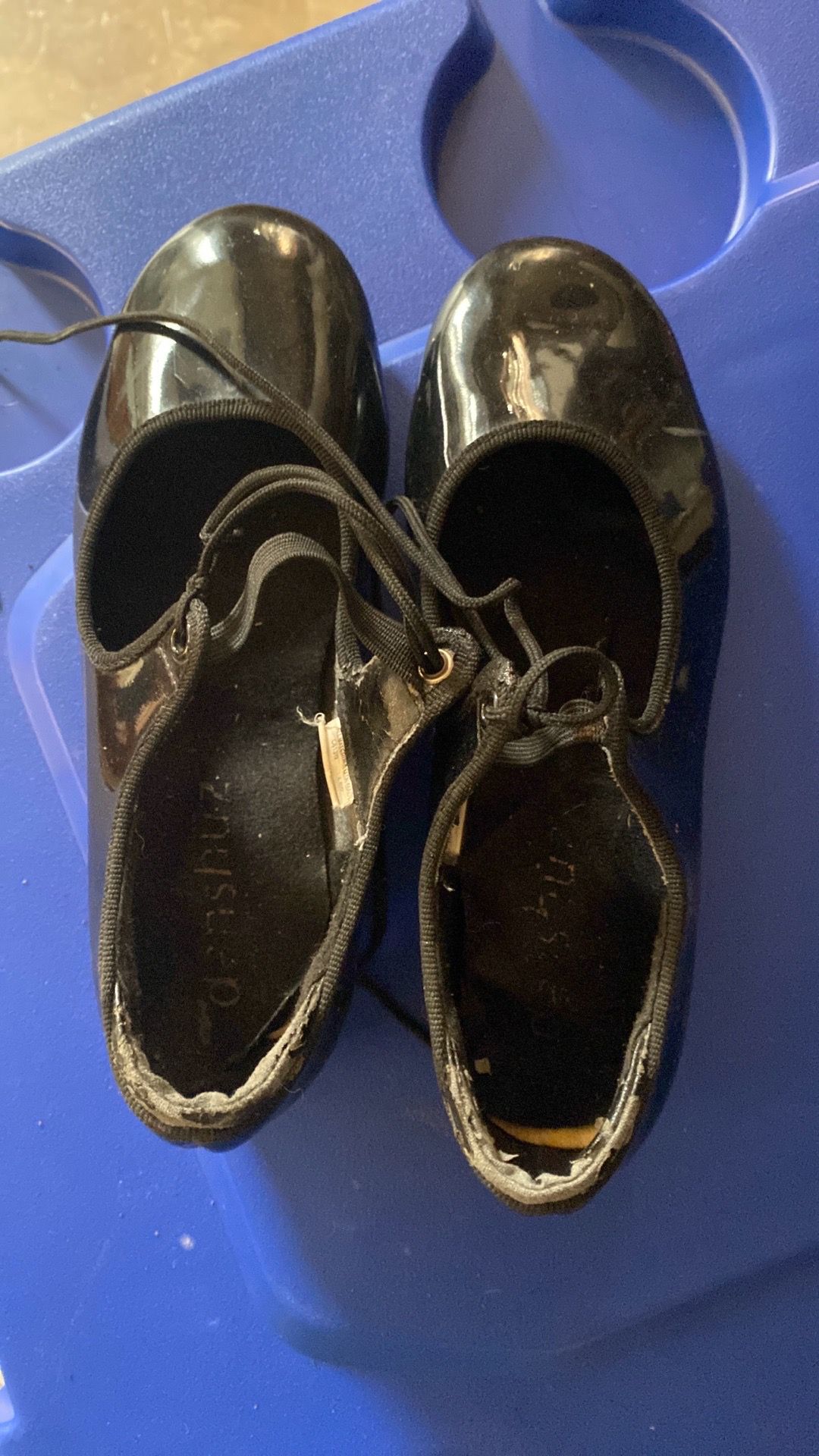 Tap dancing shoes for little girl size 2