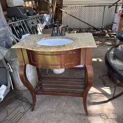 Single Sink Bathroom Vanity