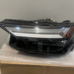 2022-2024 Audi Q4 E-tron Left Headlight 