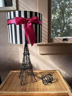 Super Cute Effiel Tower Lamp 