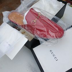 Gucci Women's Leather Slippers 