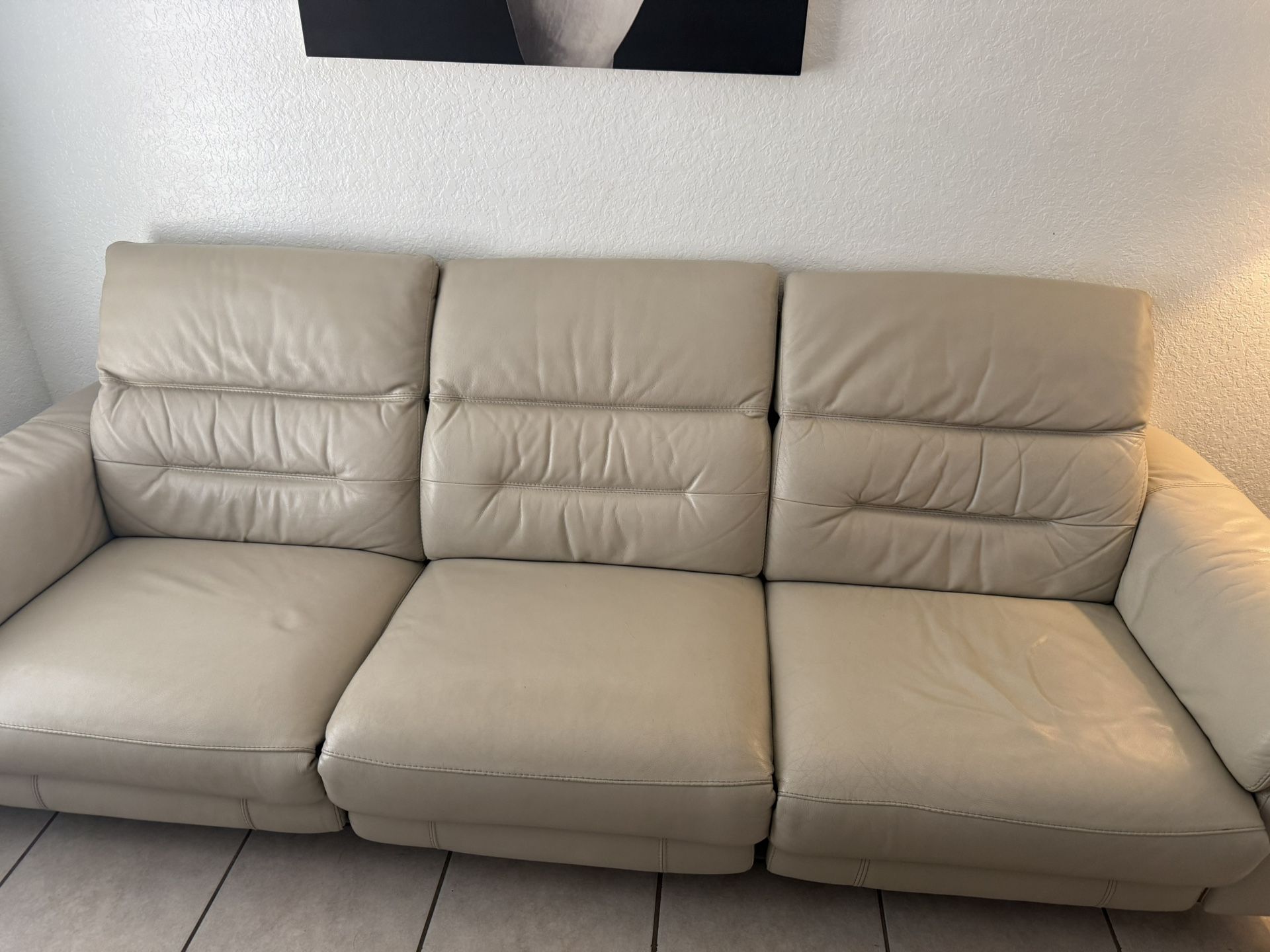 4 Seater Leather Sofa (powered Recliner)