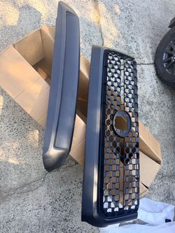 Toyota Front Grille and Bumper Cover Set