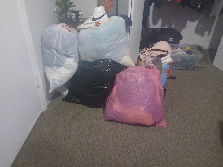 5 Bags Full Of Clothes All Different Sizes And Woman's Size 8 / 8.5 Nike Blazers