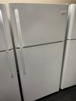 Frigidaire Top Freezer Fridge – White, clean and ready