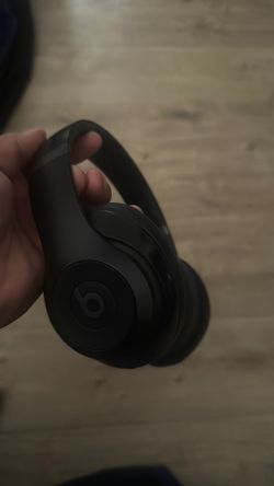 Beats Studio pros