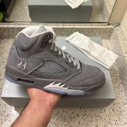 Jordan 5 Wolf Grey Size 11 RETAIL $240