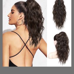 FLUFYMOOZ Wavy Curly Claw Clip Ponytail - Natural Synthetic Hairpiece, 18 Inch (Dark Chocolate Brown)