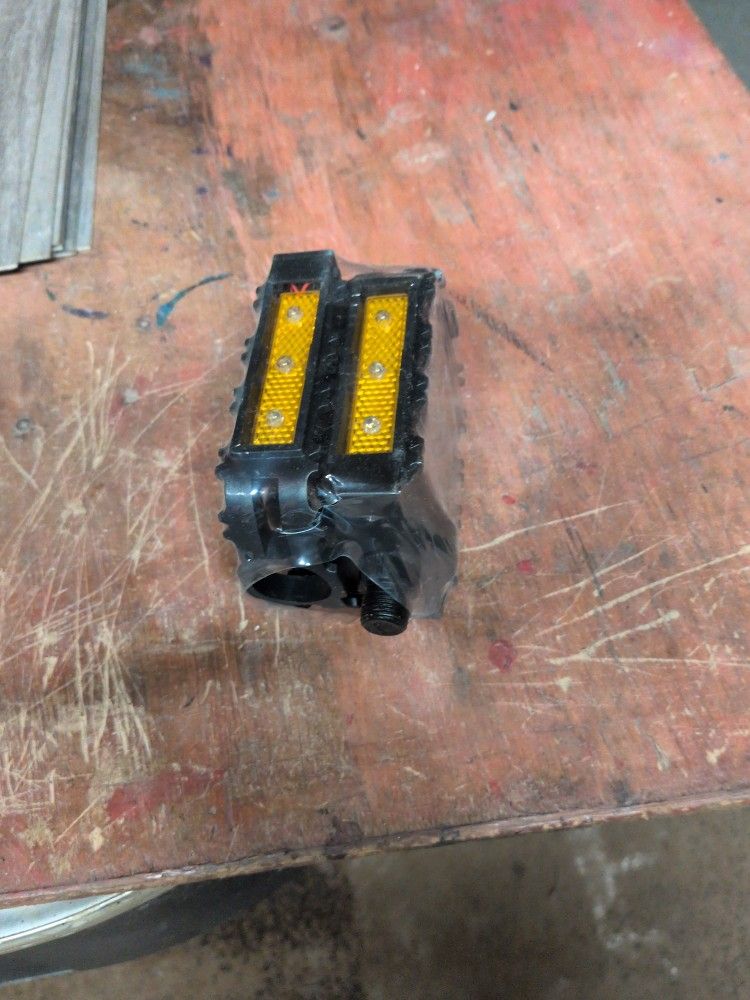 Light Up Bicycle Pedals