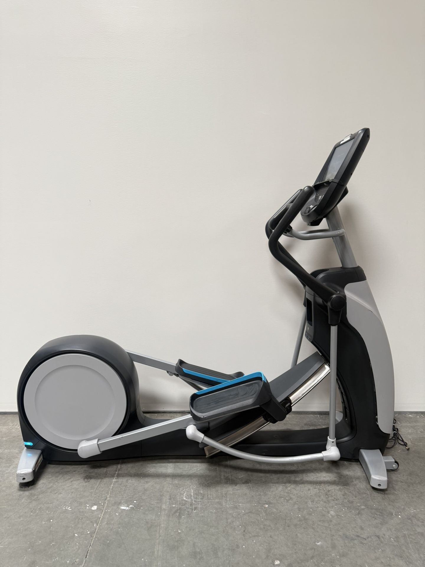 Efx 883 Elliptical Crossramp Precor EFX 883 Converging Ramp Lower