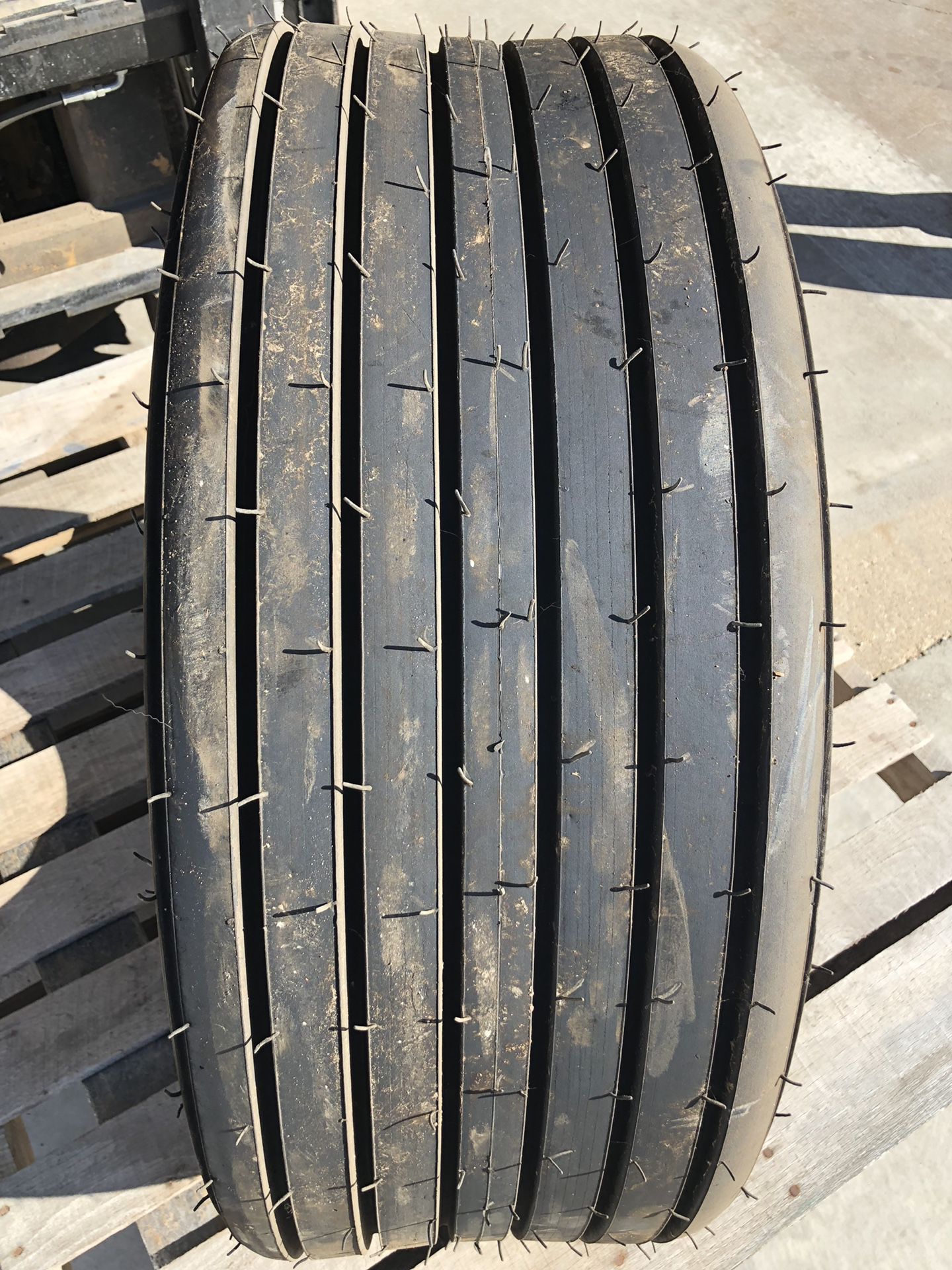 Carlisle Implement Tires 12.5-16SL 14 PLY