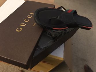 Gucci flip flop