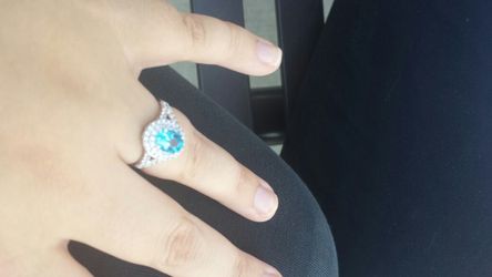 Beautiful topaz ring