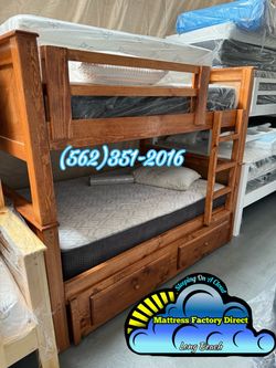 Triple oak bunk bed with mattresses colchones