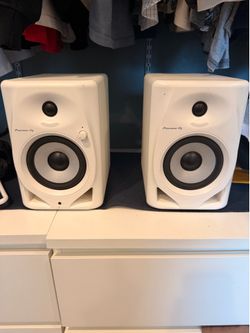 Pioneer Studio Monitor Speakers