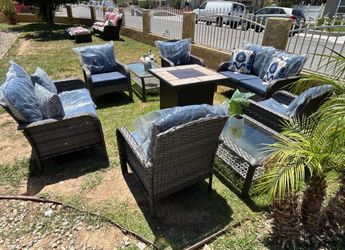 Brand New Patio Outdoor Set With Fire Pit