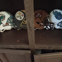 NFL Team HELMETS Wall DECOR