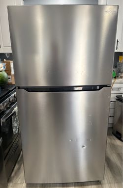 Insignia fridge 30inch wide