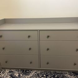 Dresser From IKEA With 6 Drawers 