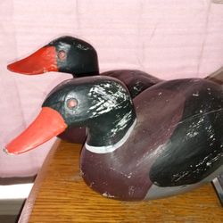 2 Wooden Ducks