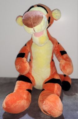 Disney Store Official Tigger 