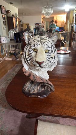 White Tiger Head Bust Sculpture Figurine