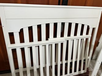 Baby Crib — White / Gently used