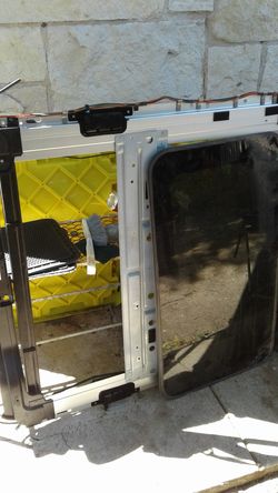 Sunroof Escalade-Chevy-GMC