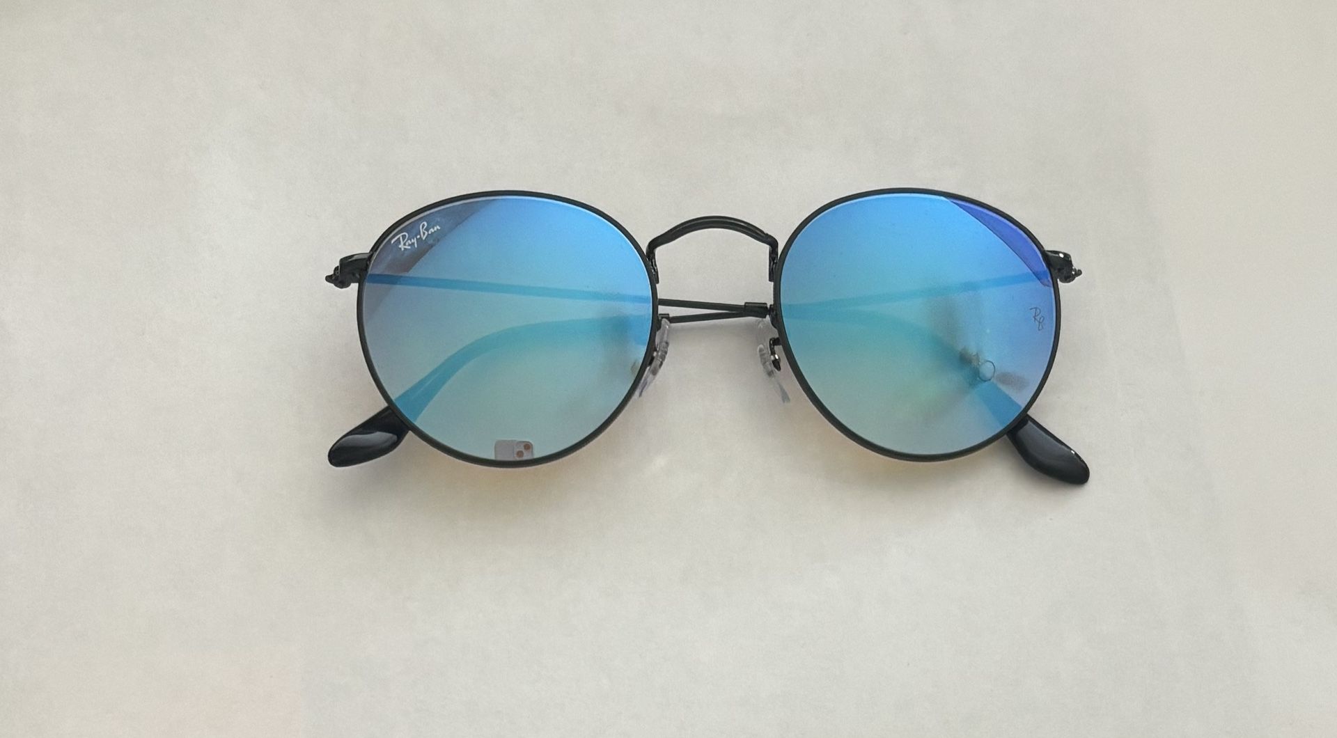 Ray‑Ban Round Metal Sunglasses – Brand New in Box