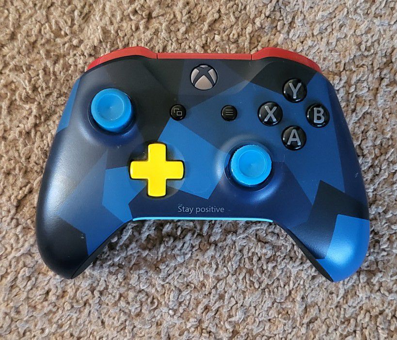 Rare Custom Blue Xbox One Controller With Grips