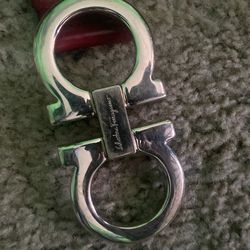 salvatore ferragamo belt red