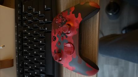 XBOX ONE CONTROLLERS
