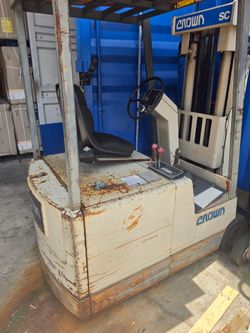 Crown Electric Sit down Forklift 35SCTT