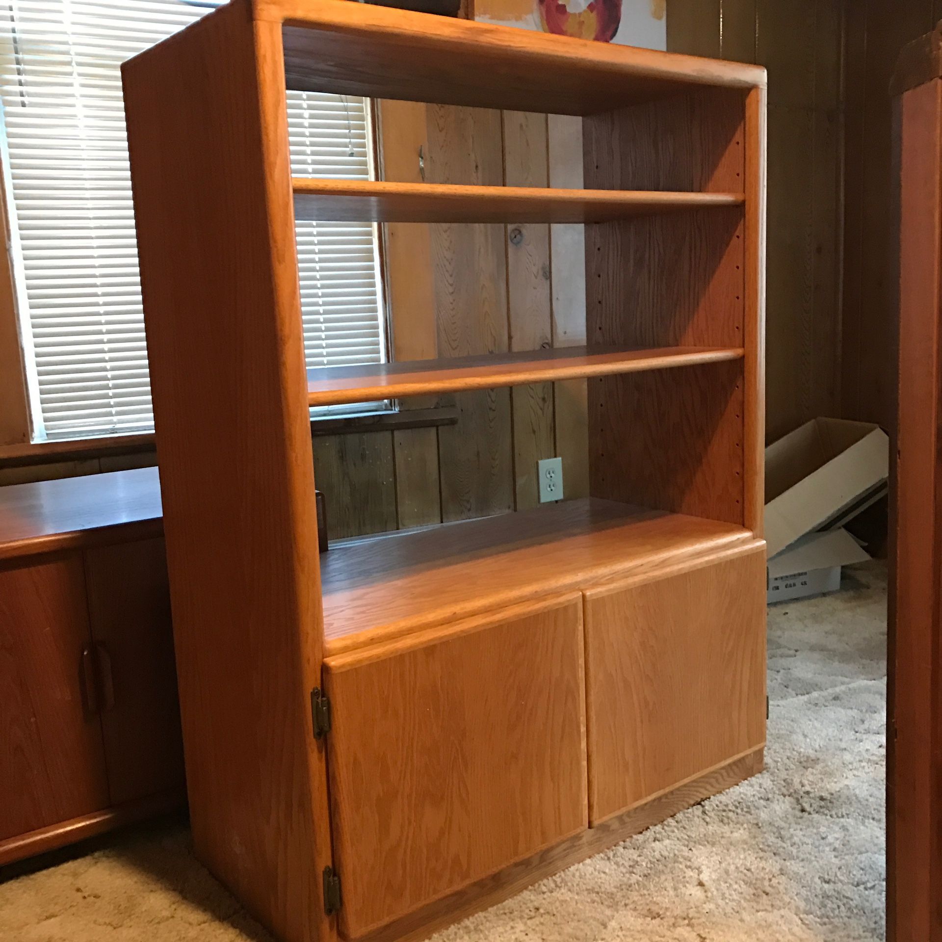 Oak Shelf With Cabinet