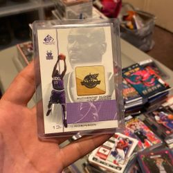 Glenn Robinson 2000-01 SP Game Floor No. GR 