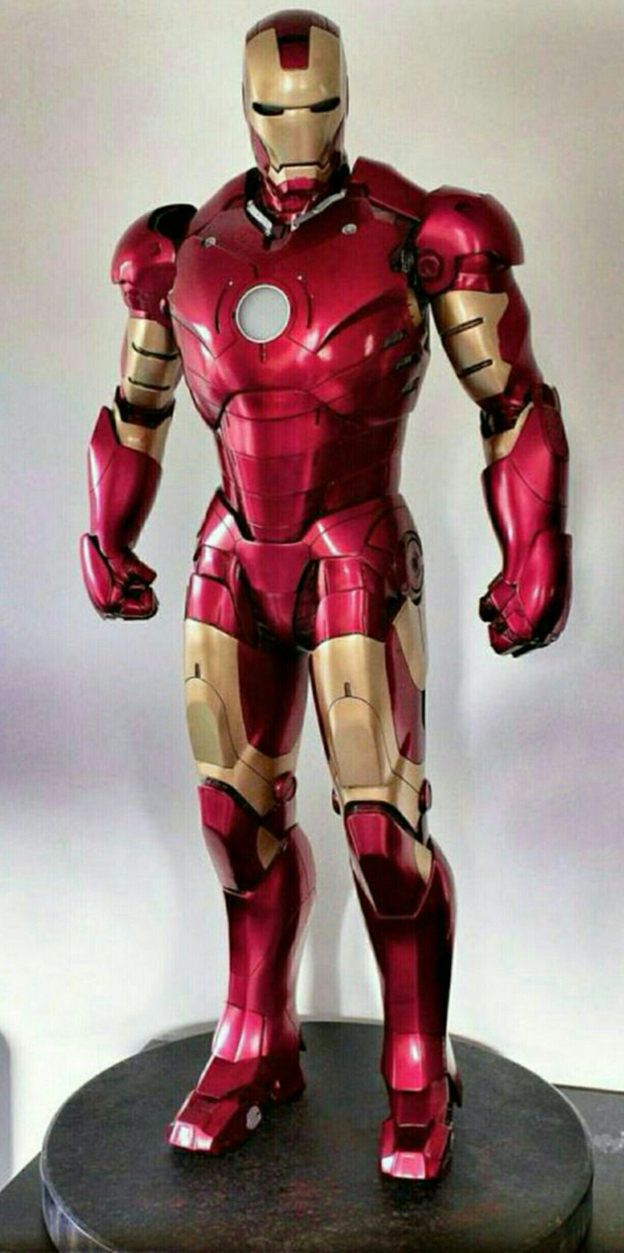 Sideshow Collectibles Marvel Avengers Iron Man Mark III Legendary Scale Statue Maquette