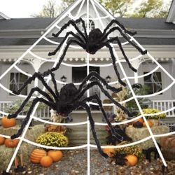NWT Halloween 2 Giant Webs 4 Huge Spiders Outdoor Indoor Decor