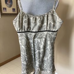 Ladies lingerie size small￼