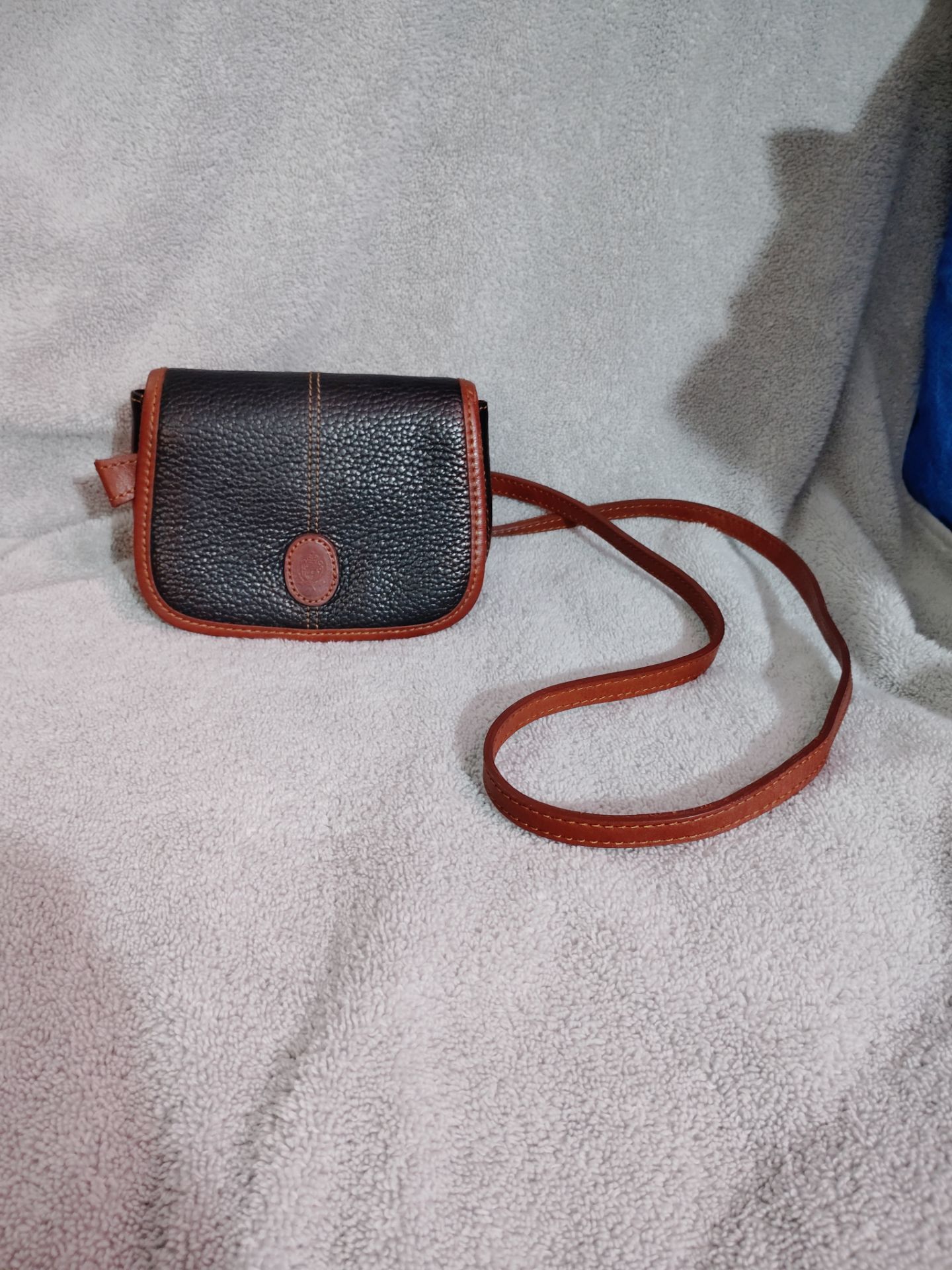 Vintage Liz Claiborne Pebbled Leather Crossbody bag