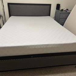 Queen Bed And Mattress 