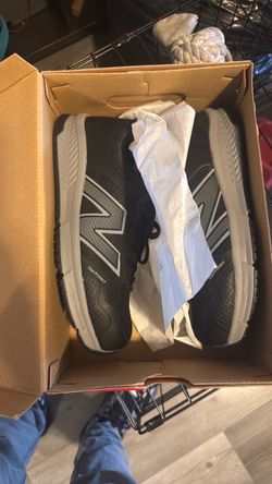 New balance composite Toe  7 1/2
