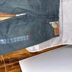 Size 16 Levi Jeans 